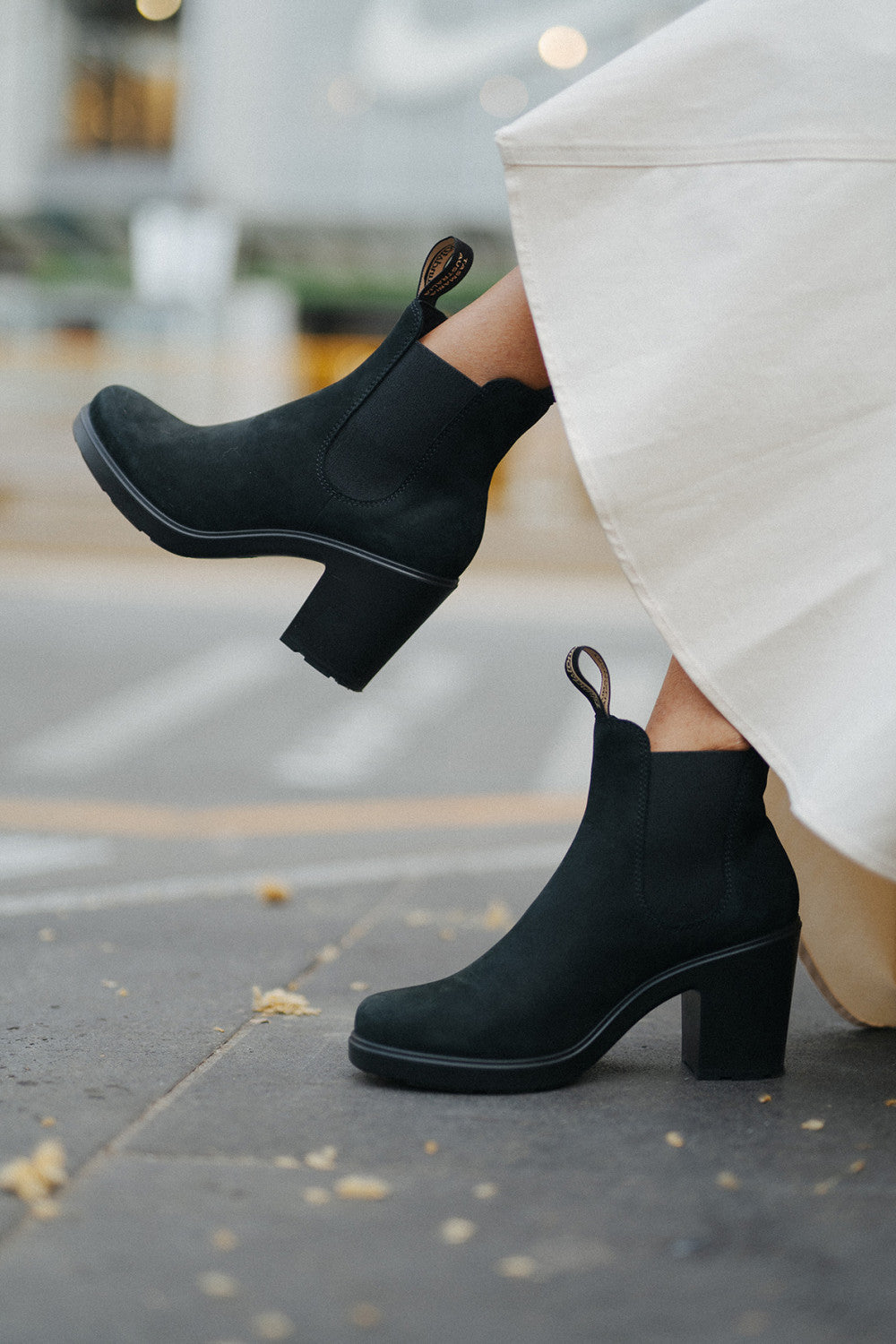 Women's Series #2460 - Image 10